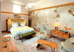Kergroaz Maner Classé 5 épis Table d'Hôtes Manoir dans parc paysagé Jacuzzi en plein air Bornes véhicules électriques Petit déjeuner sucré salé inclus